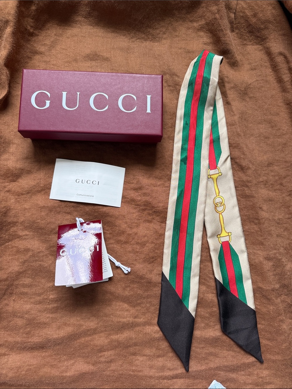 Gucci Beige Silk Twilly with Green & Red Stripes and Gold Horsebit